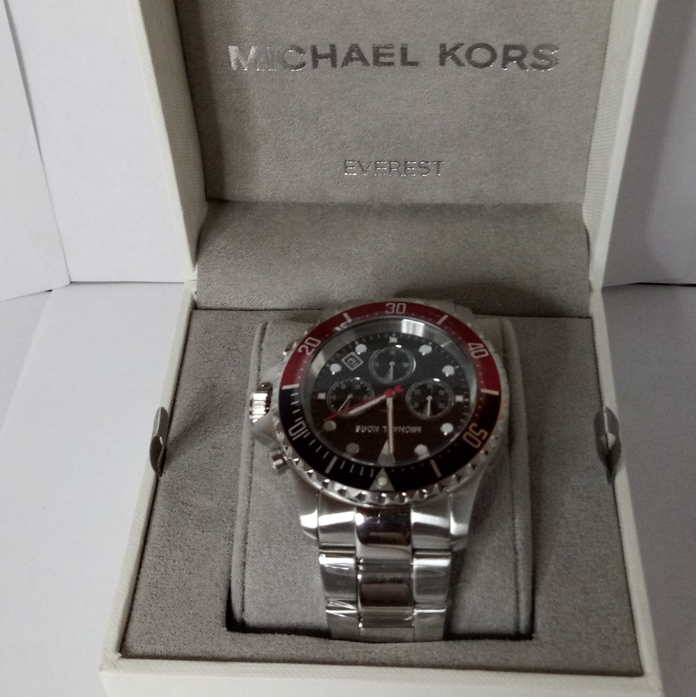 Michael Kors MK8977 Oversized Everest Silver Tone Watch
